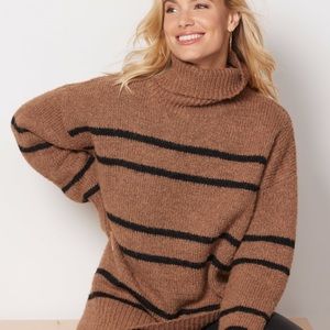 Line & Dot Veronica Sweater